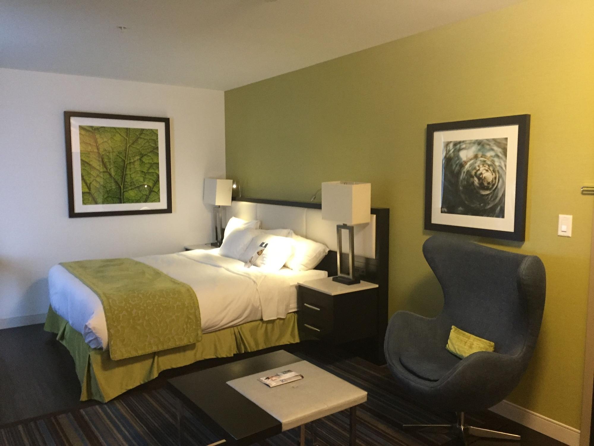 The Hollis Halifax - A Doubletree Suites By Hilton Exterior foto